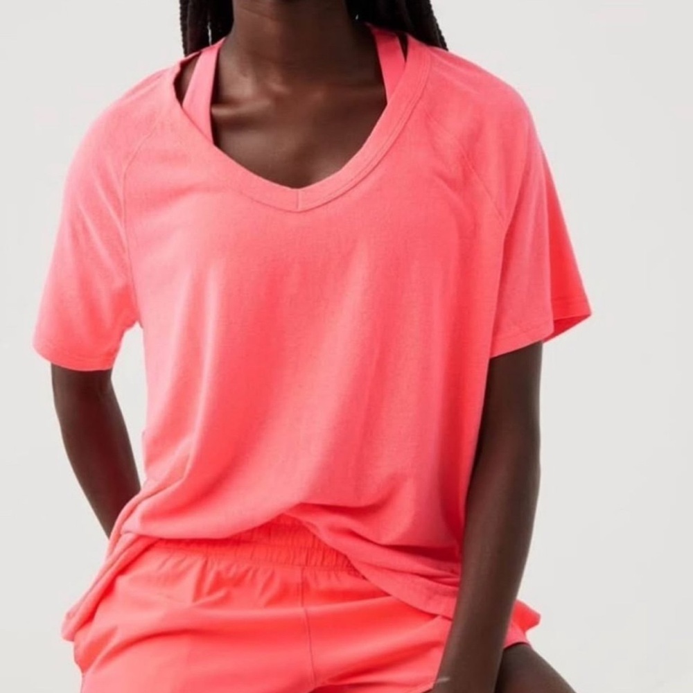 aerie Short Sleeve V-Neck Tee in Coral Pink